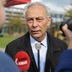 Kielce. 26.09.2019. Uroczyste wbicie łopaty pod budowę stadionu Politechniki Świętokrzyskiej. Na zdjęciu: Wiesław Trąmpczyński - rektor / Wiktor Taszłow / Radio Kielce