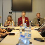 04.09.2019. Kielce. Konferencja prasowa przed II Festiwalem Filmu i Muzyki. Na zdjęciu (od lewej): Urszula Sokołowska – Filharmonia Świętokrzyska, Jacek Rogala – dyrektor Filharmonii Świętokrzyskiej i Jacek Klesyk – partner festiwalu, właściciel włoskiej restauracji / Wiktor Taszłow / Radio Kielce