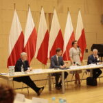 04.09.2019. Kielce. Świętokrzyski Okrągły Stół Edukacyjny. Na zdjęciu (od lewej): Andrzej Bętkowski - marszałek województwa, Dariusz Piontkowski - minister edukacji narodowej, Agata Wojtyszek - wojewoda świętokrzyski i Kazimierz Mądzik - świętokrzyski kurator oświaty / Wiktor Taszłow / Radio Kielce