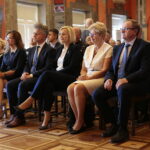 05.09.2019. Kielce. Wojewoda świętokrzyski przyznała nagrody "Czyste Serca". Na zdjęciu od lewej: Agata Wojtyszek - wojewoda świętokrzyski, Krzysztof Słoń – senator, Renata Janik - wicemarszałek Województwa Świętokrzyskiego, Barbara Goszczyńska - prorektor PŚk, Andrzej Michalski - dyrektor PFRON / Wiktor Taszłow / Radio Kielce