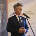 05.09.2019. Kielce. Wojewoda świętokrzyski przyznała nagrody "Czyste Serca". Na zdjęciu: Krzysztof Słoń – senator / Wiktor Taszłow / Radio Kielce