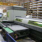 06.09.2019. Starachowice. Jarosław Gowin odwiedził firmę MAN Bus&Truck. / Wiktor Taszłow / Radio Kielce