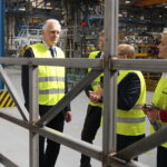 06.09.2019. Starachowice. Jarosław Gowin odwiedził firmę MAN Bus&Truck. / Wiktor Taszłow / Radio Kielce