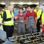 06.09.2019. Starachowice. Jarosław Gowin odwiedził firmę MAN Bus&Truck. / Wiktor Taszłow / Radio Kielce