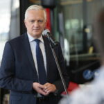 06.09.2019. Starachowice. Jarosław Gowin odwiedził firmę MAN Bus&Truck. Na zdjęciu: Jarosław Gowin - minister nauki i szkolnictwa wyższego / Wiktor Taszłow / Radio Kielce