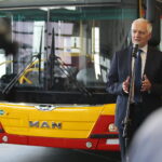 06.09.2019. Starachowice. Jarosław Gowin odwiedził firmę MAN Bus&Truck. Na zdjęciu: Jarosław Gowin - minister nauki i szkolnictwa wyższego / Wiktor Taszłow / Radio Kielce