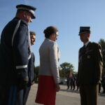 Kielce. 12.09.2019. Wręczenie medali i odznaczeń zasłużonym policjantom oraz ślubowanie nowo przyjętych funkcjonariuszy.Na zdjęciu od lewej: nadinspektor Paweł Dzierżak, Krzysztof Słoń - senator, Agata Wojtyszek – wojewoda świętokrzyski i podpułkownik Artur Gołębiowski - WKU w Sandomierzu / Wiktor Taszłow / Radio Kielce