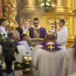 Kielce. 13.09.2019. Msza św. w drugą rocznicę śmierci biskupa kieleckiego Kazimierza Ryczana / Wiktor Taszłow / Radio Kielce