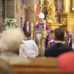 Kielce. 13.09.2019. Msza św. w drugą rocznicę śmierci biskupa kieleckiego Kazimierza Ryczana. Na zdjęciu biskup Jan Piotrowski / Wiktor Taszłow / Radio Kielce