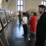 Chmielnik. 14.09.2019. Wernisaż wystawy Bartłomieja Michałowskiego "Sztetł. Zaginione w czasie" / Wiktor Taszłow / Radio Kielce