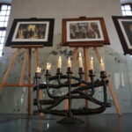 Chmielnik. 14.09.2019. Wernisaż wystawy Bartłomieja Michałowskiego "Sztetł. Zaginione w czasie" / Wiktor Taszłow / Radio Kielce