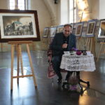 Chmielnik. 14.09.2019. Wernisaż wystawy Bartłomieja Michałowskiego "Sztetł. Zaginione w czasie". Na zdjęciu Janusz Knap - prezes Radia Kielce / Wiktor Taszłow / Radio Kielce