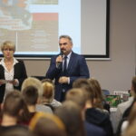 Kielce. 16.09.2019. Inauguracja projektu Droga do Wolności. Na zdjęciu: Dorota Koczwańska-Kalita - naczelnik kieleckiej delegatury IPN, Jacek Wołowiec - Dyrektor ŚCDN / Wiktor Taszłow / Radio Kielce