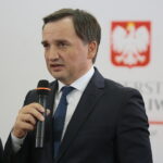 16.09.2019. Kielce. Konferencja prasowa w Wojewódzkim Szpitalu Zespolonym na temat zakupu nowoczesnego sprzętu ratującego życie. Na zdjęciu: Zbigniew Ziobro - minister sprawiedliwości i prokurator generalny / Wiktor Taszłow / Radio Kielce