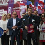 Kielce. 17.09.2019. Konferencja. Na zdjęciu w środku: Andrzej Szejna - wiceprzewodniczący SLD, Adrian Zandberg - lider Partii Razem / Wiktor Taszłow / Radio Kielce
