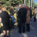 Sandomierz. Wacław Król patronem ronda przy ul. Baczyńskiego. Na zdjęciu rodzina i znajomi płk. Wacława Króla / Grażyna Szlęzak-Wójcik / Radio Kielce