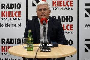 Studio Polityczne Radia Kielce. Na zdjęciu: Andrzej Swajda z PSL / Robert Felczak / Radio Kielce