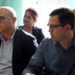 29.10.2019 Ostrowiec Świętokrzyski. Obrady rady społecznej Zakładu Opieki Zdrowotnej w Ostrowcu. Na zdjęciu (od lewej): Mariusz Łata - członek rady społecznej, Mateusz Czeremcha - członek rady społecznej, radny miejski PiS / Emilia Sitarska / Radio Kielce