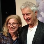 23.10.2019 Kielce. Otwarcie dwóch wystaw na UJK. Na zdjęciu (od lewej): prof. Barbara Gawdzik - dziekan Wydziału Matematyczno-Przyrodniczego UJK i Rafał Olbiński - artysta / Daniel Lenart / Radio Kielce