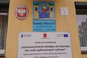 29.10.2019. Starachowice. Oddanie do użytku nowo wyremontowanej sali gimnastycznej w Przedszkolu numer 7 / Anna Głąb / Radio Kielce