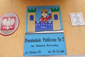 29.10.2019. Starachowice. Oddanie do użytku nowo wyremontowanej sali gimnastycznej w Przedszkolu numer 7 / Anna Głąb / Radio Kielce