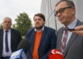 02.10.2019 Kielce. Na zdjęciu: Dariusz Loranty - kandydat do Sejmu z list Bezpartyjnych i Samorządowców, poseł Piotr Apel z Kukiz’15, profesor Kazimierz Kik - kandydat do Sejmu z list Bezpartyjnych i Samorządowców / Michał Kita / Radio Kielce