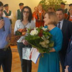 19.10.2019. Miedziana Góra. Anna Krupka podziękowała współpracownikom za wsparcie przy prowadzeniu kampanii / Wiktor Dziarmaga / Radio Kielce