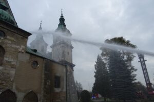 29.10.2019. Jędrzejów. Ćwiczenia straży pożarnej w Opactwie Cystersów / Ewa Pociejowska-Gawęda / Radio Kielce