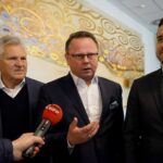 04.10.2019. Kielce. IV Świętokrzyskie Forum Ekonomiczne. Na zdjęciu: Aleksander Kwaśniewski, Andrzej Szejna - wiceprzewodniczący SLD i Kamil Suchański - przewodniczący Rady Miasta Kielce / Piotr Kwaśniewski / Radio Kielce