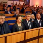 08.10.2019. Kielce. Seminarium "Świętokrzyskie Dla Europy - 15 lat Polski w Unii Europejskiej". Na zdjęciu: Tomasz Pleban - wicestarosta kielecki, Agata Wojtyszek - wojewoda świętokrzyski, Krzysztof Słoń - senator PiS, Piotr Wawrzyk - wiceminister spraw zagranicznych i Kazimierz Mądzik - świętokrzyski kurator oświaty / Piotr Kwaśniewski / Radio Kielce