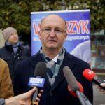 08.10.2019. Kielce. Konferencja wiceministra Piotra Wawrzyka i senatora Jarosława Rusieckiego. Na zdjęciu (od lewej): Jarosław Rusiecki - senator PiS i Piotr Wawrzyk - wiceminister spraw zagranicznych / Piotr Kwaśniewski / Radio Kielce