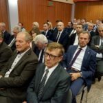 10.10.2019. Kielce. Podsumowanie kampanii wyborczej wojewody Agaty Wojtyszek. Na zdjęciu (od prawej): Wiesław Trąmpczyński - rektor Politechniki Świętokrzyskiej i Zbigniew Piątek - wójt gminy Piekoszów / Piotr Kwaśniewski / Radio Kielce