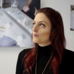 24.10.2019. Kielce. Wernisaż wystawy Agnieszki Szuścik „To się nie zdarza”. Na zdjęciu: Agnieszka Szuścik / Piotr Kwaśniewski / Radio Kielce