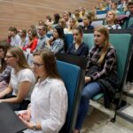 24.10.2019. Kielce. Wernisaż wystawy Agnieszki Szuścik „To się nie zdarza” / Piotr Kwaśniewski / Radio Kielce