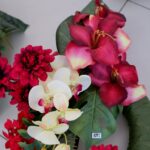 Przygotowania na Wszystkich Świętych. Kwiaty / Piotr Kwaśniewski / Radio Kielce