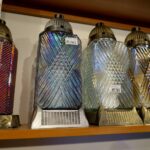 25.10.2019. Kielce. Przygotowania na Wszystkich Świętych. Znicze / Piotr Kwaśniewski / Radio Kielce