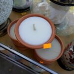 25.10.2019. Kielce. Przygotowania na Wszystkich Świętych. Znicze / Piotr Kwaśniewski / Radio Kielce