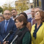 02.10.2019. Kielce. Konferencja Małgorzaty Kidawy-Błońskiej i Grzegorza Schetyny. Na zdjęciu (od lewej): Jerzy Materek - kandydat do Sejmu z listy KO, Anna Dziewanowska - kandydatka do Sejmu z listy KO, Artur Gierada - przewodniczący świętokrzyskiej PO, Izabela Leszczyna - posłanka PO i Małgorzata Kidawa-Błońska - kandydatka KO na premiera / Radio Kielce