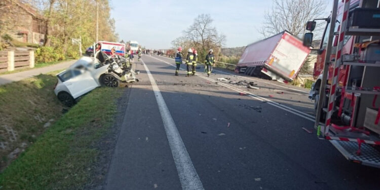 RADIO RZESZÓW. Tragiczny wypadek w Babicy. Nie żyje 55-latka - Radio Kielce policja