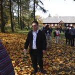 19.10.2019. Tokarnia. Wizyta ambasadorów z 20 krajów w Parku Etnograficznym / Jarosław Kubalski / Radio Kielce