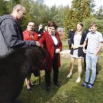 06.10.2019 Ciecierze. Spotkanie Beaty Szydło z rodziną Szczepskich / Jarosław Kubalski / Radio Kielce