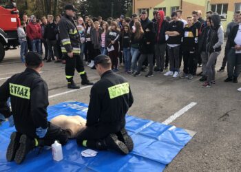 29.10.2019. Sandomierz. Ćwiczenia strażackie w Zespole Szkół Centrum Kształcenia Rolniczego / Grażyna-Szlęzak-Wójcik / Radio Kielce