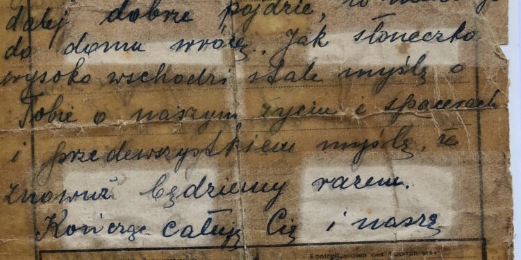 07.10.2019 Kielce. Jeden z listów więziennych z obozów koncentracyjnych z Auschwitz-Birkenau i Gross-Rosen / Muzeum Wsi Kieleckiej