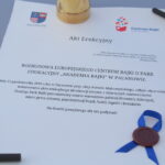 11.10.2019. Pacanów. Uroczystość wmurowania kamienia węgielnego pod budowę Akademii Bajki w Pacanowie / Marta Gajda / Radio Kielce