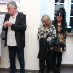 19.10.2019. Pińczów. Poplenerowa wystawa Pińczowskie Klimaty. Na zdjęciu (drugi z lewej): Adam Ochwanowski / Marta Gajda / Radio Kielce