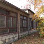 22.10.2019. Pińczów. Dawny budynek dworca autobusowego / Marta Gajda / Radio Kielce