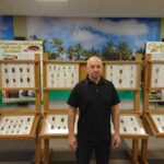 18.10.2019. Chrusty. Piotr Sołkiewicz - Centrum Edukacji Entomologicznej / Daniel Lenart / Radio Kielce