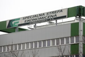 10.04.2016. Starachowice. Specjalna strefa ekonomiczna. / Jarosław Kubalski / Radio Kielce