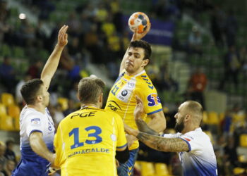 02.10.2019 Kielce. PGNiG Superliga. Mecz PGE Vive Kielce - Grupa Azoty Tarnów. Doruk Pehlivan / Jarosław Kubalski / Radio Kielce