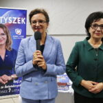 03.10.2019. Ćmielów. Marszałek Sejmu RP Elżbieta Witek (z prawej) i wojewoda Agata Wojtyszek spotkały się z mieszkańcami / Jarosław Kubalski / Radio Kielce